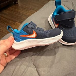 Toddler Nike Star Runner 3 tennis shoes size 3C NEW